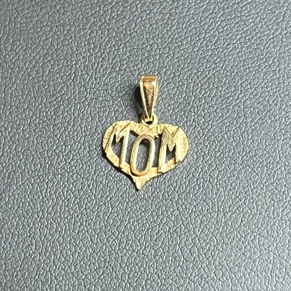 10k gold Jewelry - 10k gold “Mom” pendant charm. Necklace or bracelet.